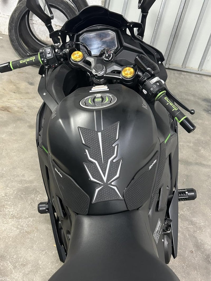 BYEMTTY Motorcycle Tank Grip Protector Pads, Anti-Slip Honeycomb Design, Compatible with Suitable forZX-25R/SE ZX-4R SE/4RR (grey1) - Image 3